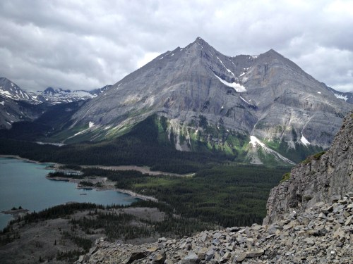 In the foreground to the right the tail end of the rubble heap we scrambled over to get to the start of the climb proper. 